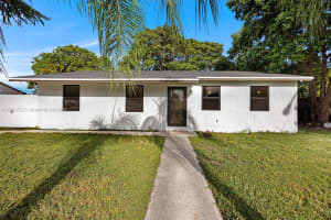 324 Sw 16th Ter, Homestead