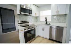 9601 Sunrise Lakes Blvd 311, Sunrise