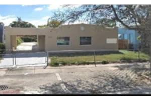 1770 Nw 44th St, Miami