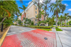 17150 N Bay Rd 2113, Sunny Isles Beach