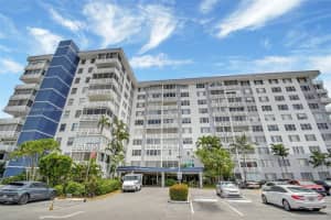 4350 Hillcrest Dr 306, Hollywood