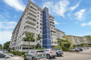 4350 Hillcrest Dr APT 306, Hollywood, FL 33021, - MLS#A11834873