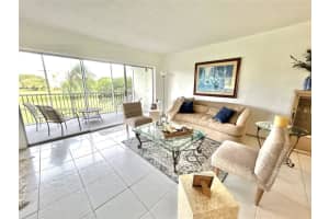 2900 N Palm Aire Dr 210, Pompano Beach