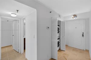 2401 Collins Ave APT 1703, Miami Beach, FL 33140, - MLS#A11834880