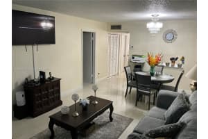 300 Berkley Rd 108, Hollywood
