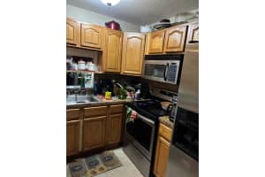 1203 Sussex Dr, North Lauderdale, FL 33068, - MLS#A11834895