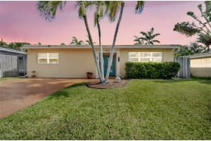 1533 Shenandoah St, Hollywood, FL 33020, - MLS#A11834929