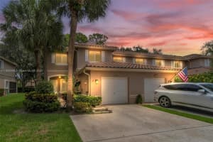 4723 Pinemore Ln, Lake Worth