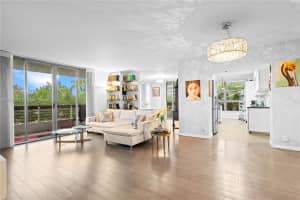 3530 Mystic Pointe Dr 309, Aventura