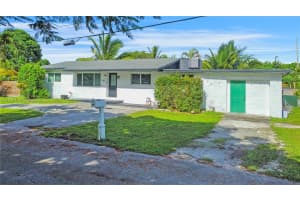 6301 Jefferson Hollywood, FL 33023 - MLS#A11835140