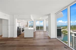 Blue Diamond Tower, 4779 Collins Ave APT 2407, Miami Beach, FL 33140, - MLS#A11835145