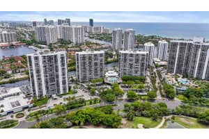 3701 N Country Club Dr 606, Aventura
