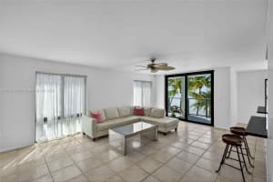 1600 S Bayshore Ln APT 3A, Miami, FL 33133, - MLS#A11835198