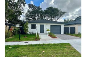 1556 Nw 68th Ter, Miami