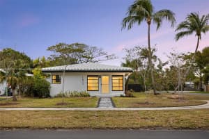 1817 NE 2nd St, Pompano Beach, FL 33060, - MLS#A11835270