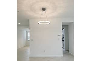 430 Amador Ln UNIT 7, West Palm Beach, FL 33401, Sold 08/11/25