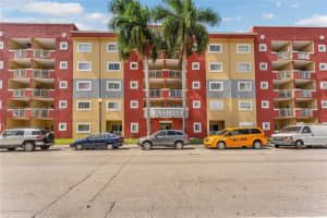 21 E 3rd St 406, Hialeah