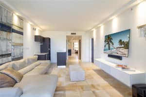 701 Crandon Blvd APT 402, Key Biscayne, FL 33149, - MLS#A11835369