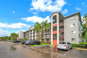 801 Sw 138th Ave 103e, Pembroke Pines
