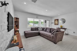 1020 SW 4th Ave a, Fort Lauderdale, FL 33315, - MLS#A11835390