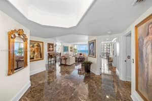 Blue Diamond Tower, 4779 Collins Ave APT 2203, Miami Beach, FL 33140, - MLS#A11835393