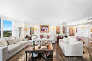 Blue Diamond Tower, 4779 Collins Ave APT 2203, Miami Beach, FL 33140, - MLS#A11835393