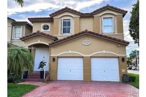 7427 Nw 113th Path, Doral
