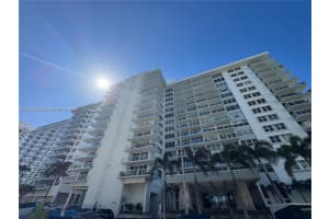5750 Collins Ave APT 4F, Miami Beach, FL 33140, - MLS#A11835422