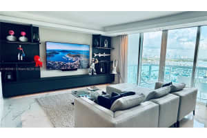 1000 South Pointe Dr #1706, Miami Beach, FL 33139, Sold 06/10/26