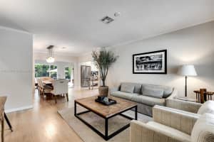 820 SE 9th St, Fort Lauderdale, FL 33316, Sold 08/15/25