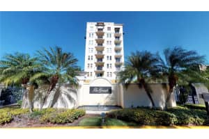 9021 Sw 94th St 604, Miami