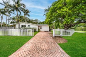 6520 SW 76th St, South Miami, FL 33143, - MLS#A11835555