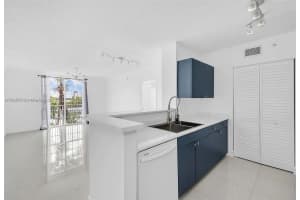 1919 Van Buren St 505a, Hollywood