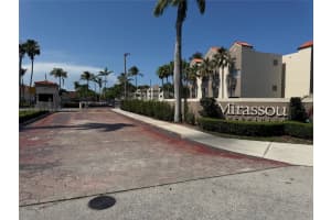 6045 Nw 186th St 323, Hialeah