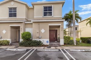 475 NE 5th Ln, Florida City, FL 33034, - MLS#A11835688