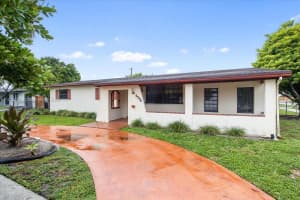 8370 Sw 46th St, Miami