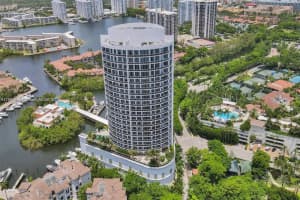 4100 Island Blvd 701, Aventura