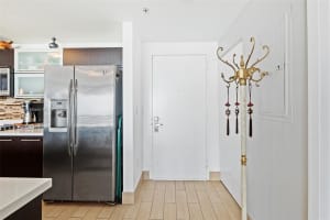 90 SW 3rd St APT 2406, Miami, FL 33130, - MLS#A11835822