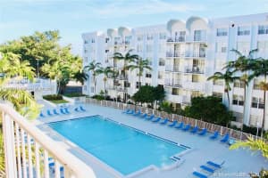 486 Nw 165th Street Rd 404, Miami