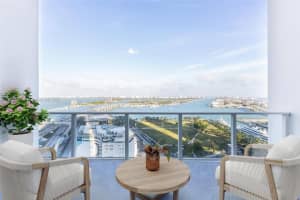 1040 Biscayne Blvd 2402, Miami
