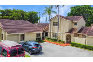 17012 NW 66th Ct, Hialeah, FL 33015 - MLS#A11835952