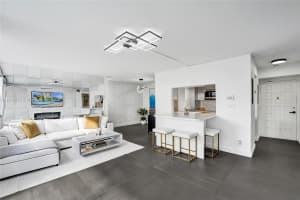 430 Golden Isles Dr APT 201, Hallandale Beach, FL 33009, - MLS#A11835972