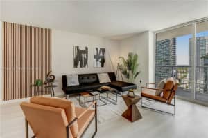 1200 Brickell Bay Dr 2424, Miami