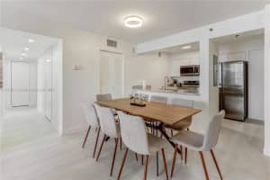 1200 Brickell Bay Dr APT 2424, Miami, FL 33131, - MLS#A11836112