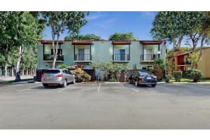 10824 N Kendall Dr s28, Miami, FL 33176, Sold 10/30/25