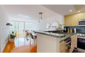 5600 Collins Ave APT 10A, Miami Beach, FL 33140, - MLS#A11836191