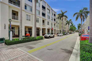 1200 Town Center Dr 215, Jupiter