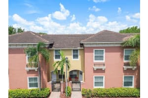 2851 W Prospect Rd 1306, Tamarac