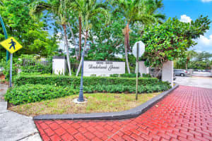 6886 N Kendall Dr APT D102, Pinecrest, FL 33156, - MLS#A11836267
