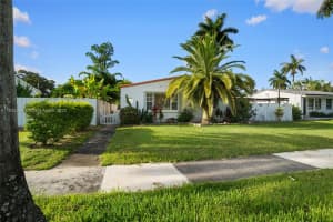 1611 Mayo Streeet Hollywood, FL 33020 - MLS#A11836269